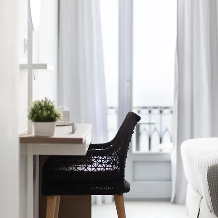 Aurora - & - Apartment